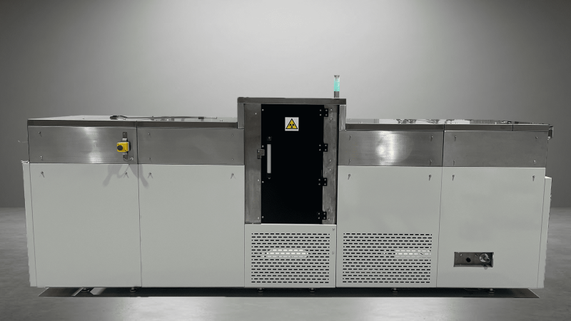 Parte trasera de la cinta transportadora de haz de electrones de laboratorio para ensayos