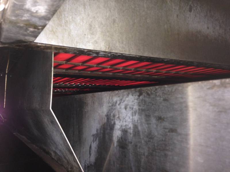 Túnel eléctrico de gratinado por infrarrojos de queso