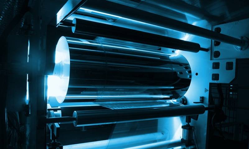 Máquina UV para descontaminación de películas de embalaje