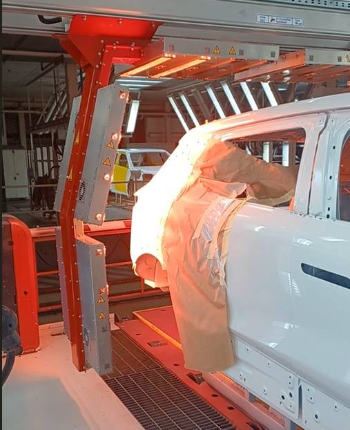 Arco de infrarrojos móvil para la pintura de acabado de automóviles